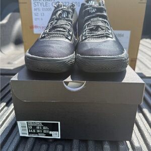 Kyrie Flytrape 4 Black and White Athletic Shoes